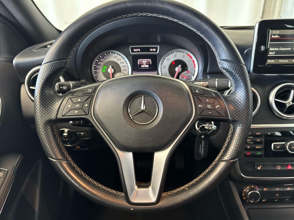 Mercedes-Benz A 2013 Valkoinen