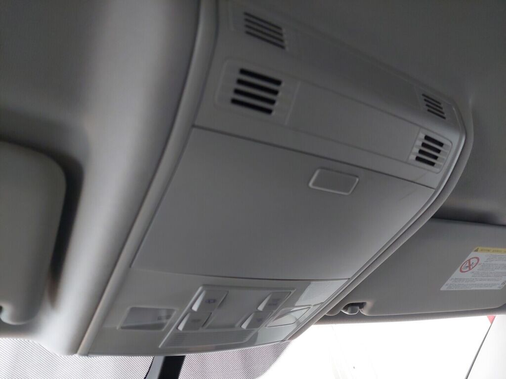 Volkswagen Golf 2013 Punainen