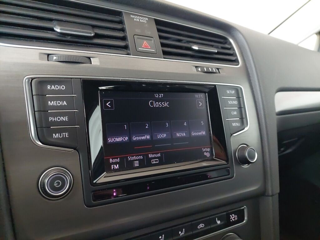 Volkswagen Golf 2013 Punainen