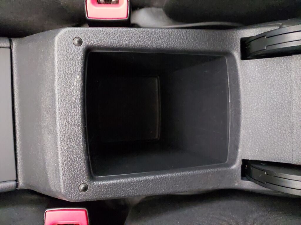 Volkswagen Golf 2013 Punainen