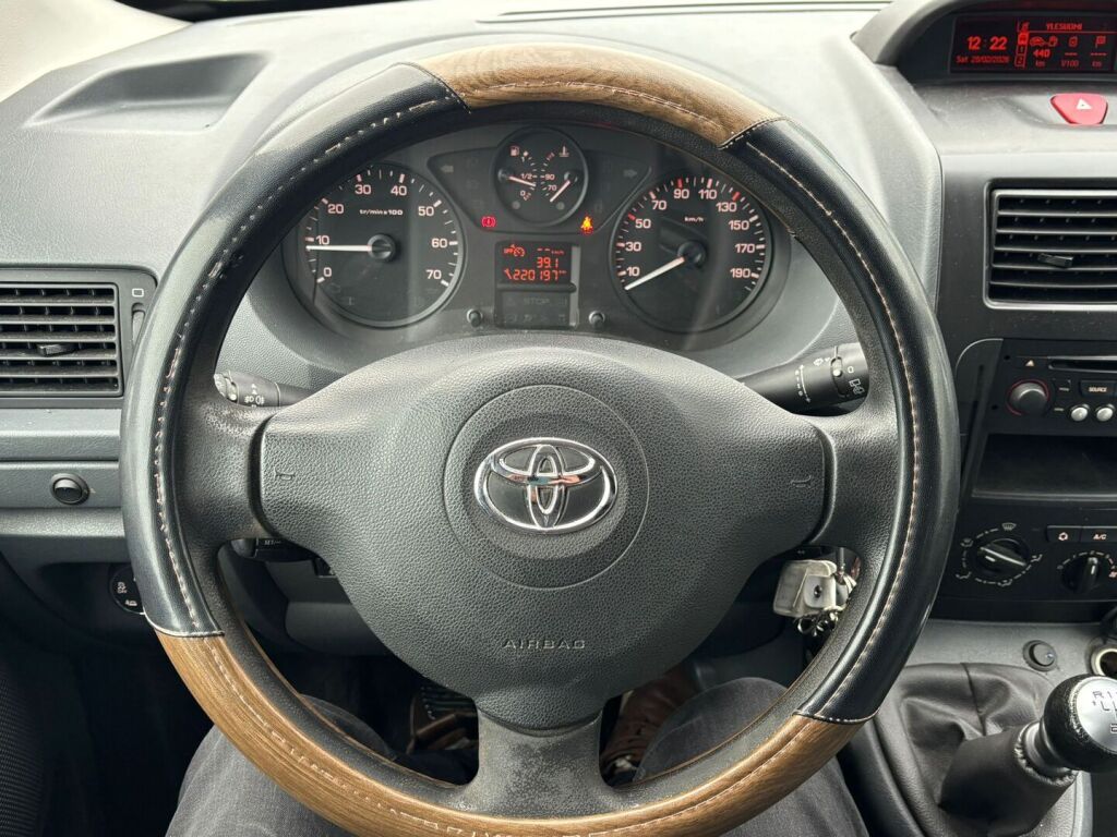 Toyota Proace 2013 Hopea