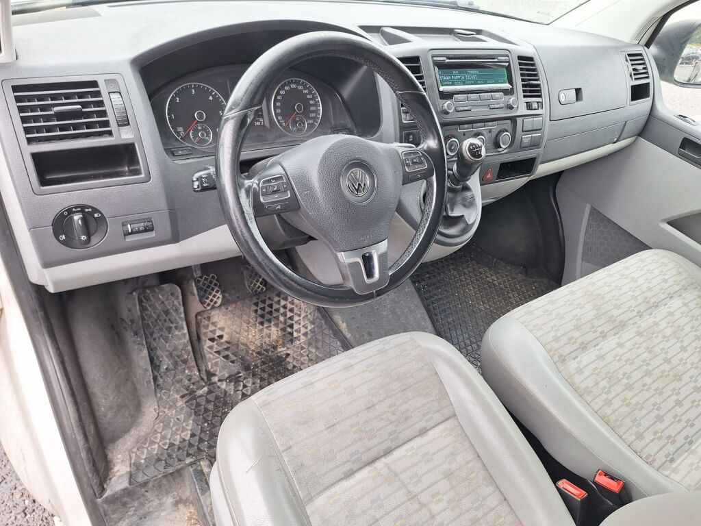 Volkswagen Transporter 2013 Valkoinen