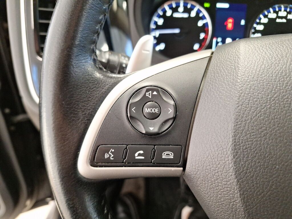 Mitsubishi Outlander 2014 Musta