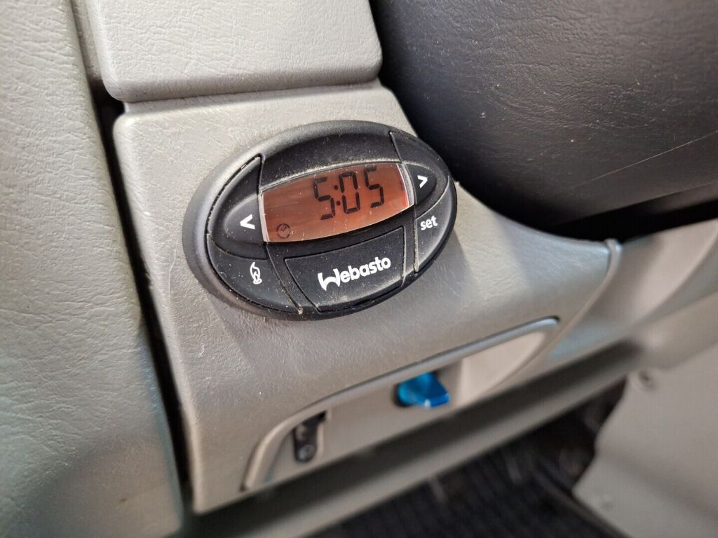 Nissan Primastar 2005 Valkoinen