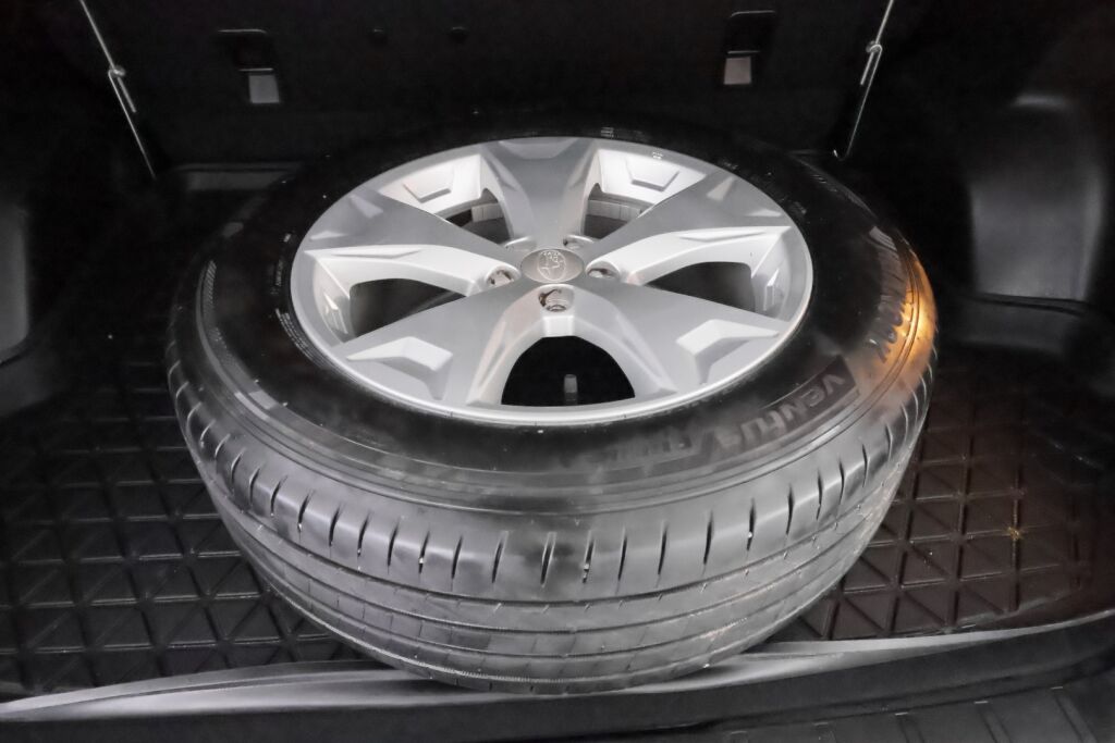 Subaru Forester 2013 Valkoinen