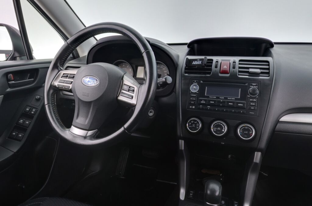 Subaru Forester 2013 Valkoinen