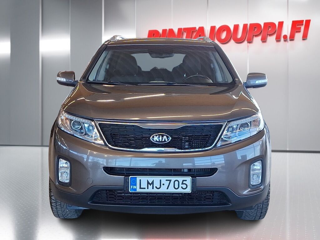 Kia Sorento 2014 Ruskea (beige)