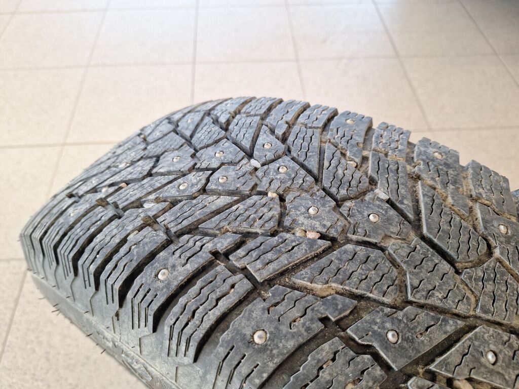 Kia Sorento 2014 Ruskea (beige)