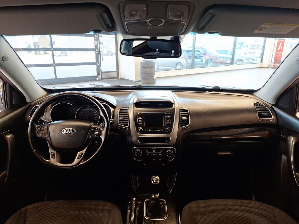 Kia Sorento 2014 Ruskea (beige)