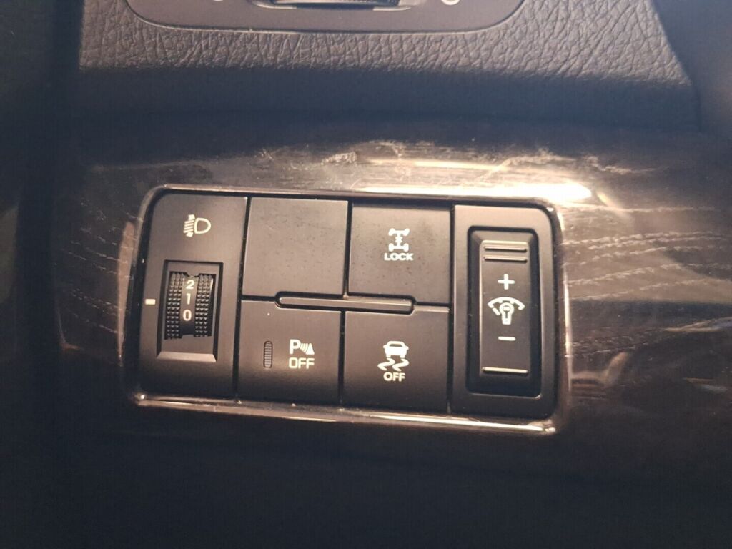 Kia Sorento 2014 Ruskea (beige)