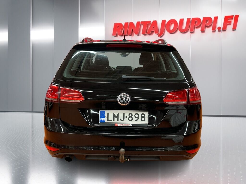 Volkswagen Golf 2013 Musta