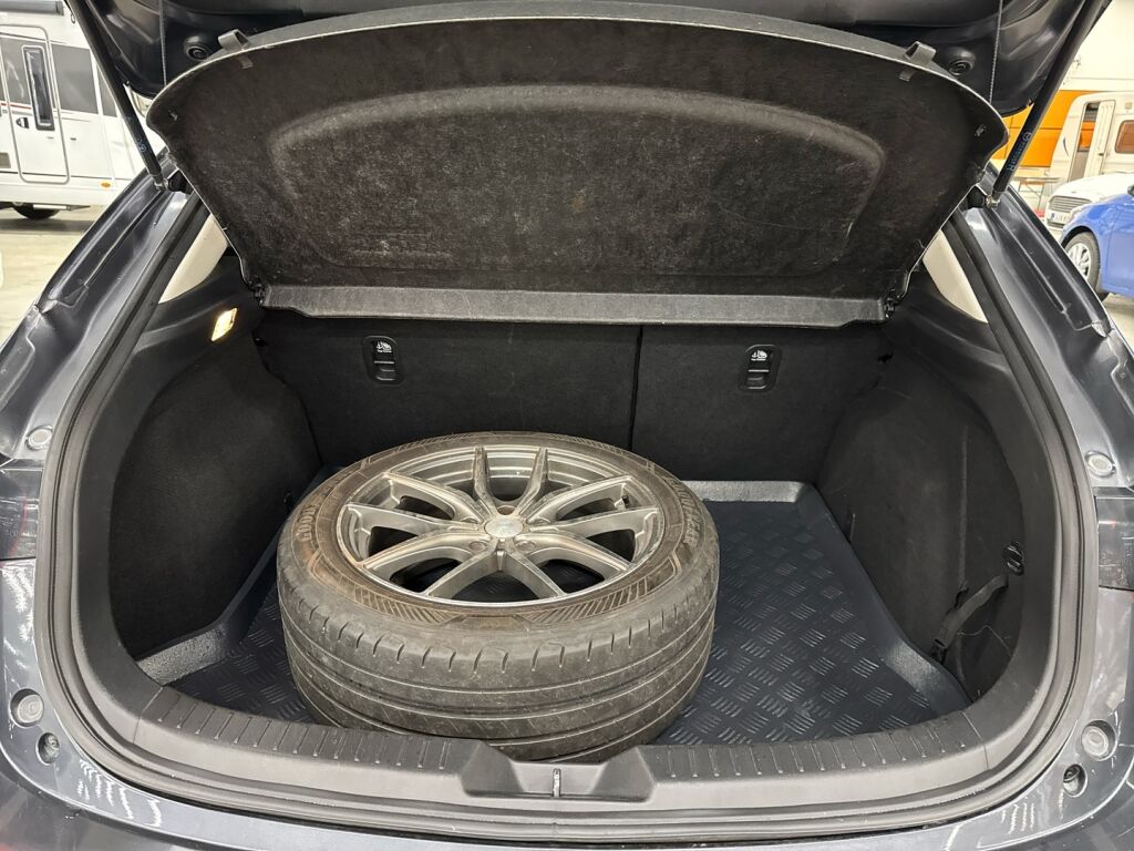 Mazda Mazda3 2014 Harmaa