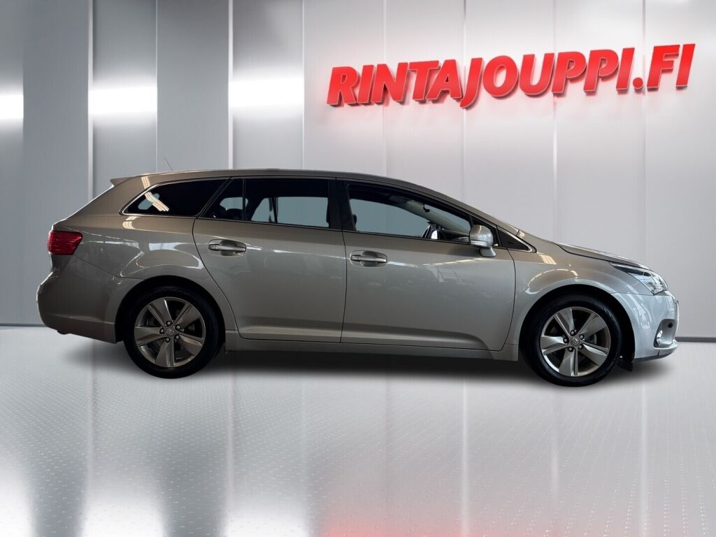 Toyota Avensis 2014 Harmaa