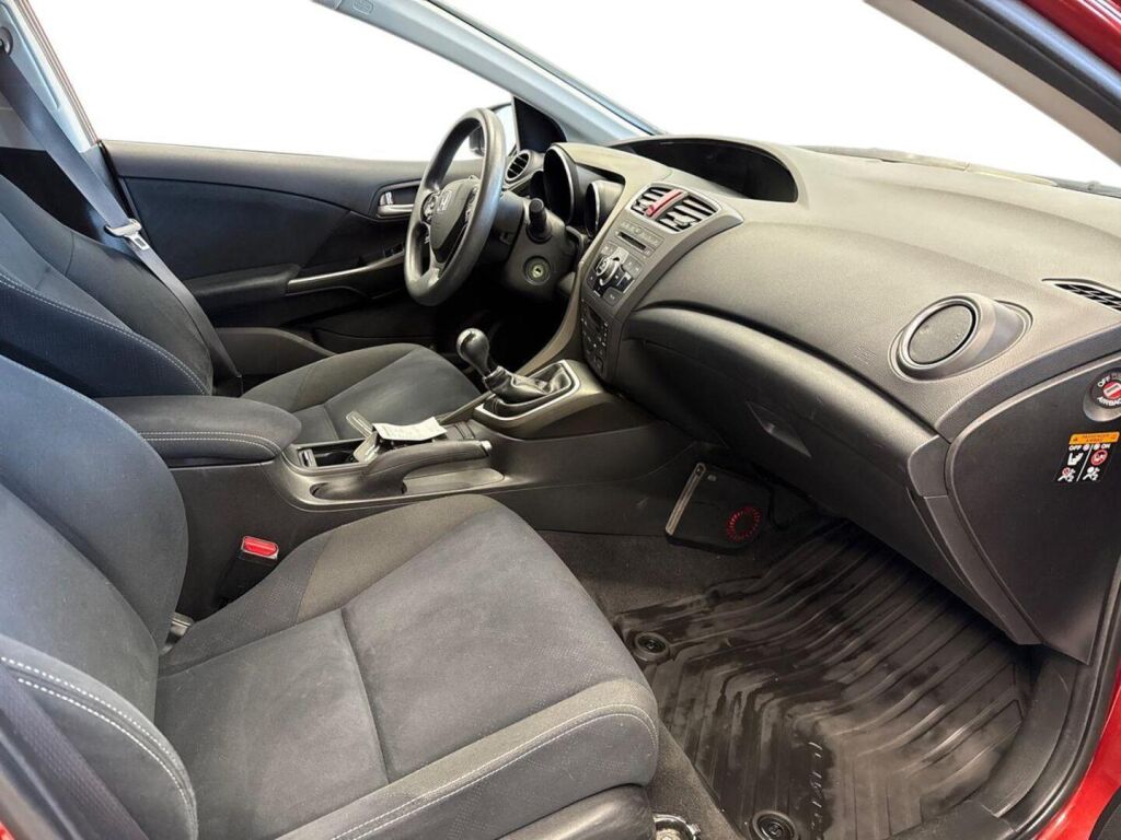 Honda Civic 2014 Punainen