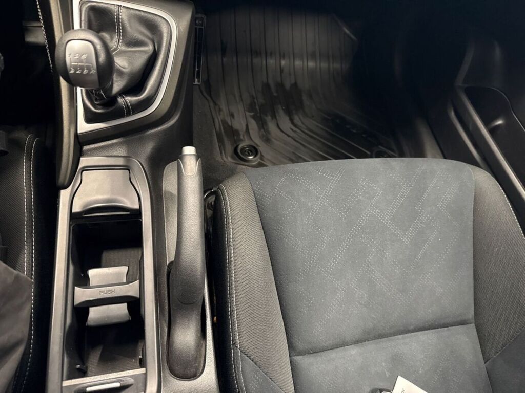 Honda Civic 2014 Punainen