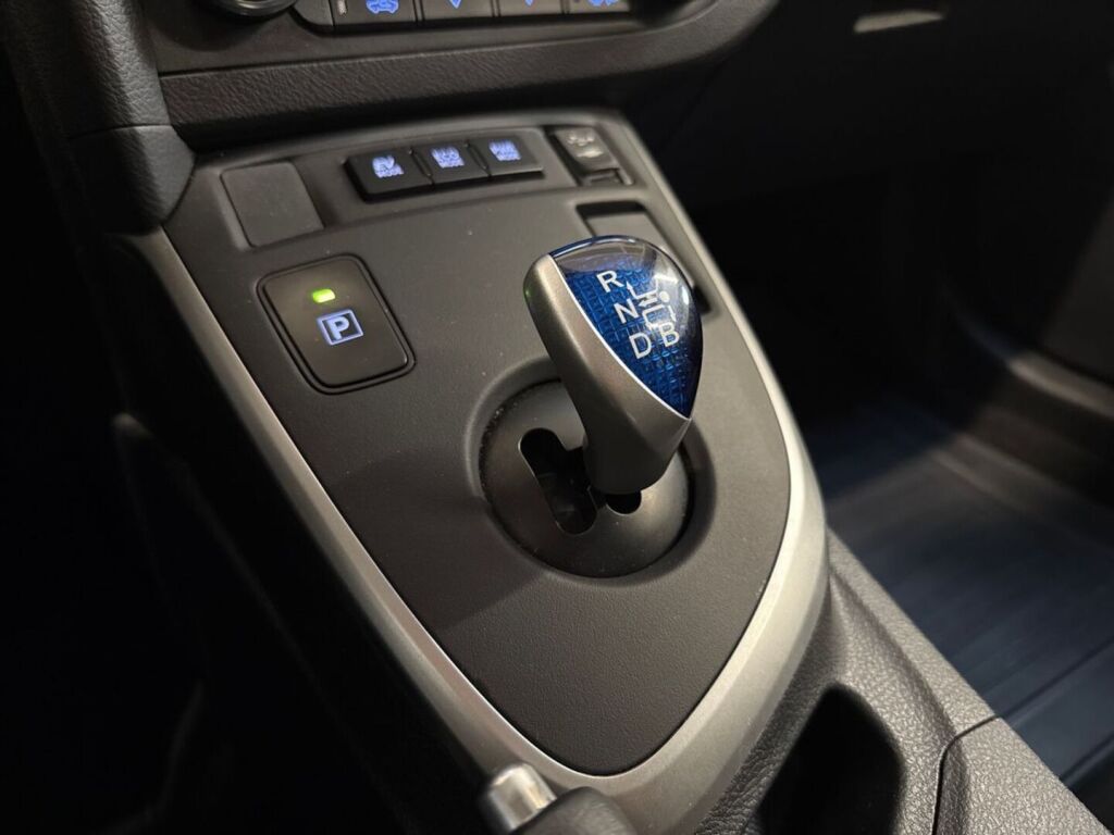 Toyota Auris 2014 Sininen