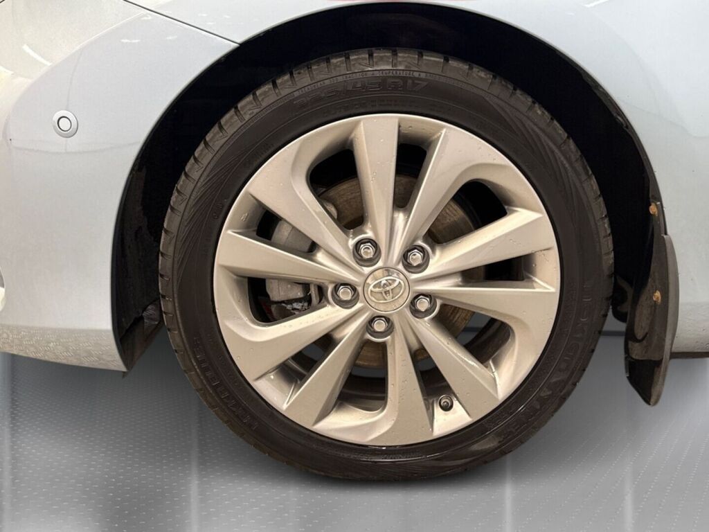 Toyota Auris 2014 Sininen
