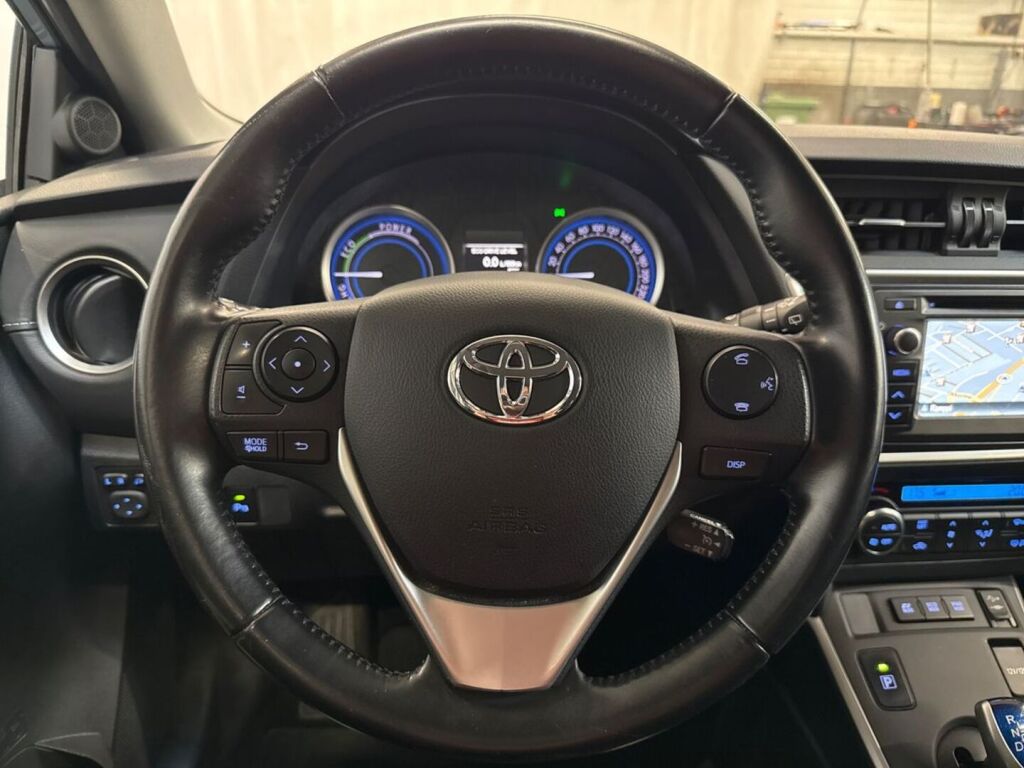 Toyota Auris 2014 Sininen
