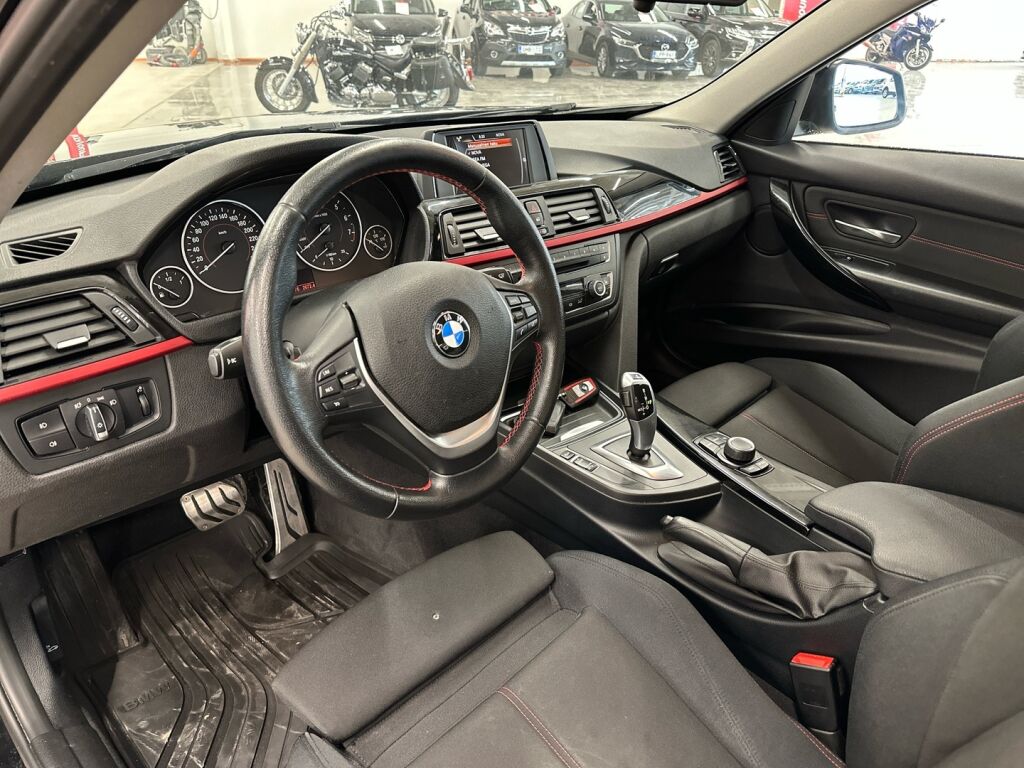 BMW 316 2014 Musta