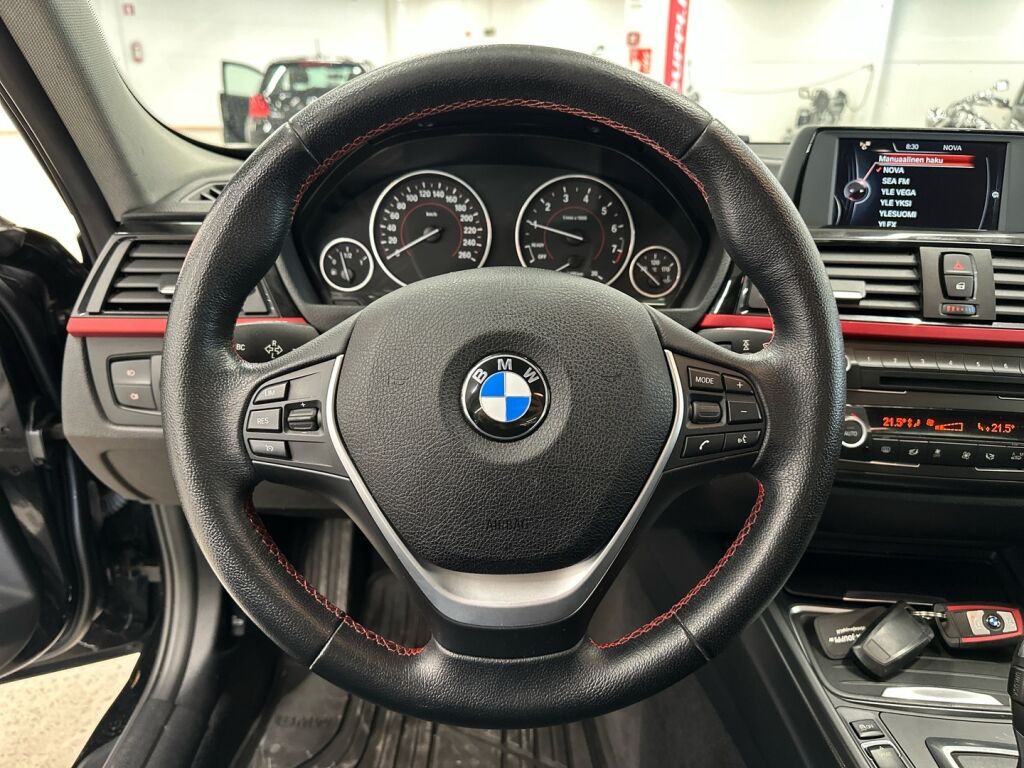 BMW 316 2014 Musta