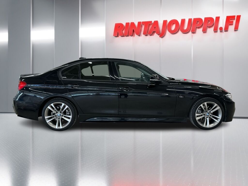 BMW 316 2014 Musta
