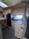 Adria Matrix Axess M 680 SP 2014 Valkoinen