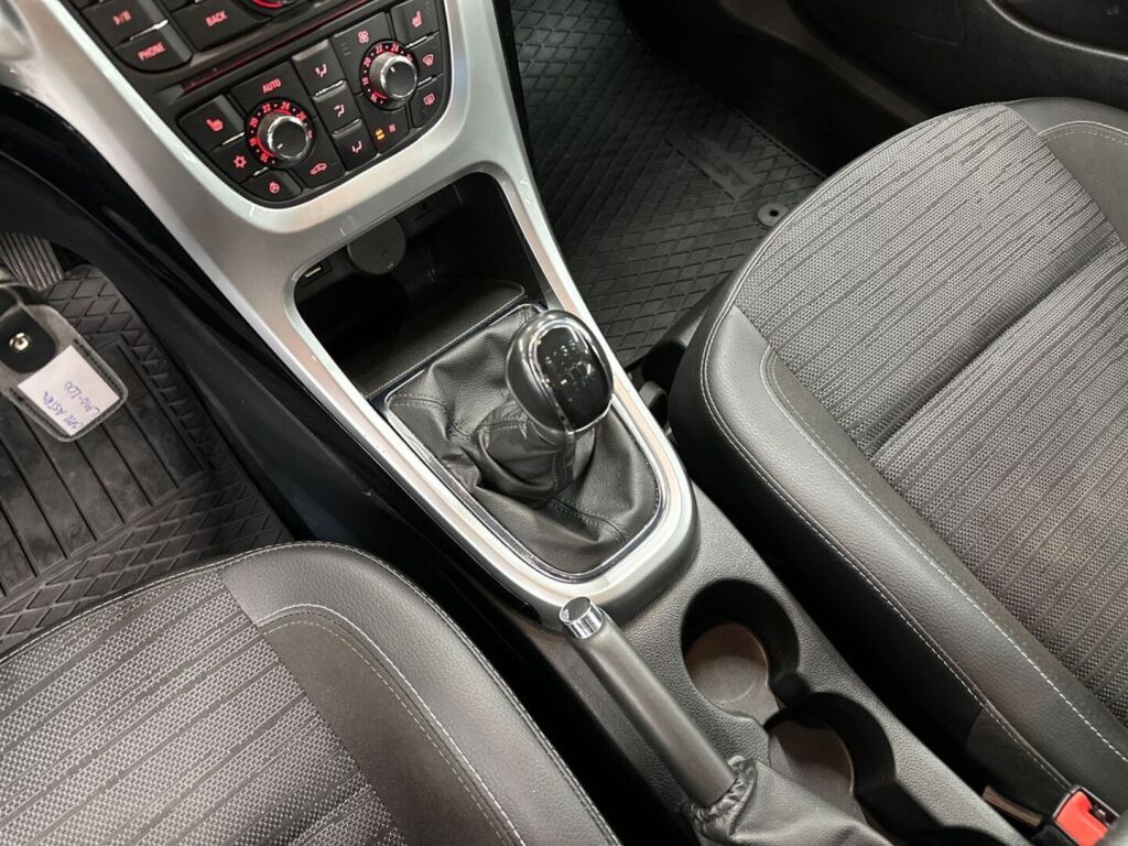 Opel Astra 2015 Sininen