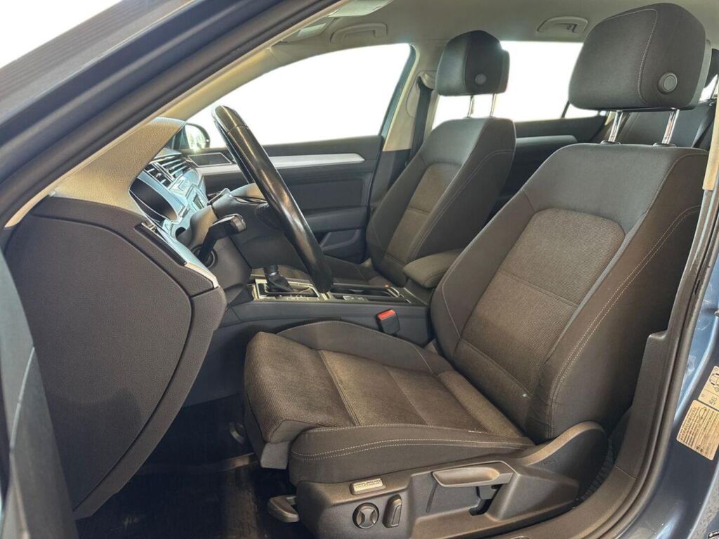Volkswagen Passat 2015 Sininen
