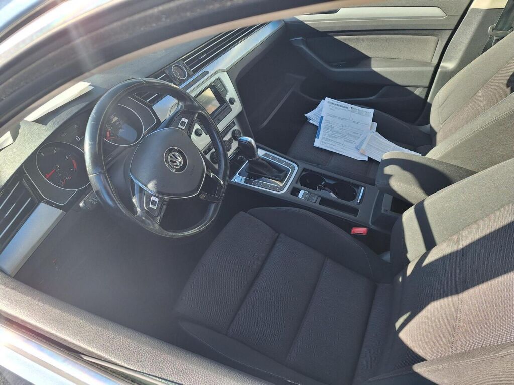 Volkswagen Passat 2015 Sininen