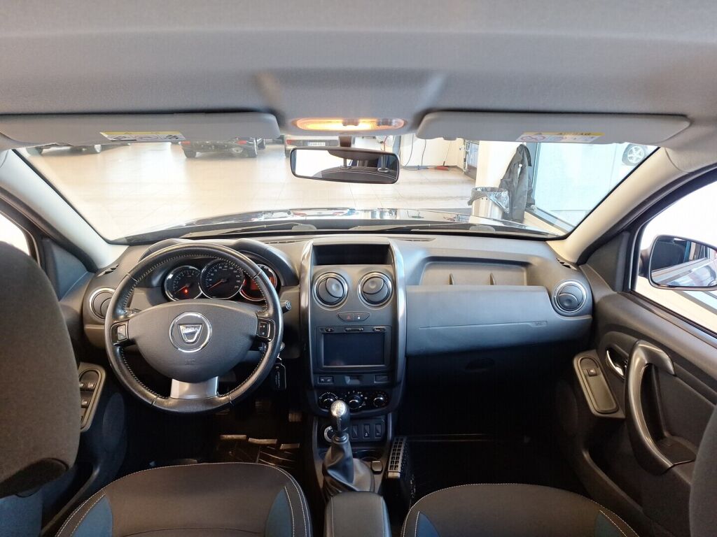 Dacia Duster 2015 Sininen