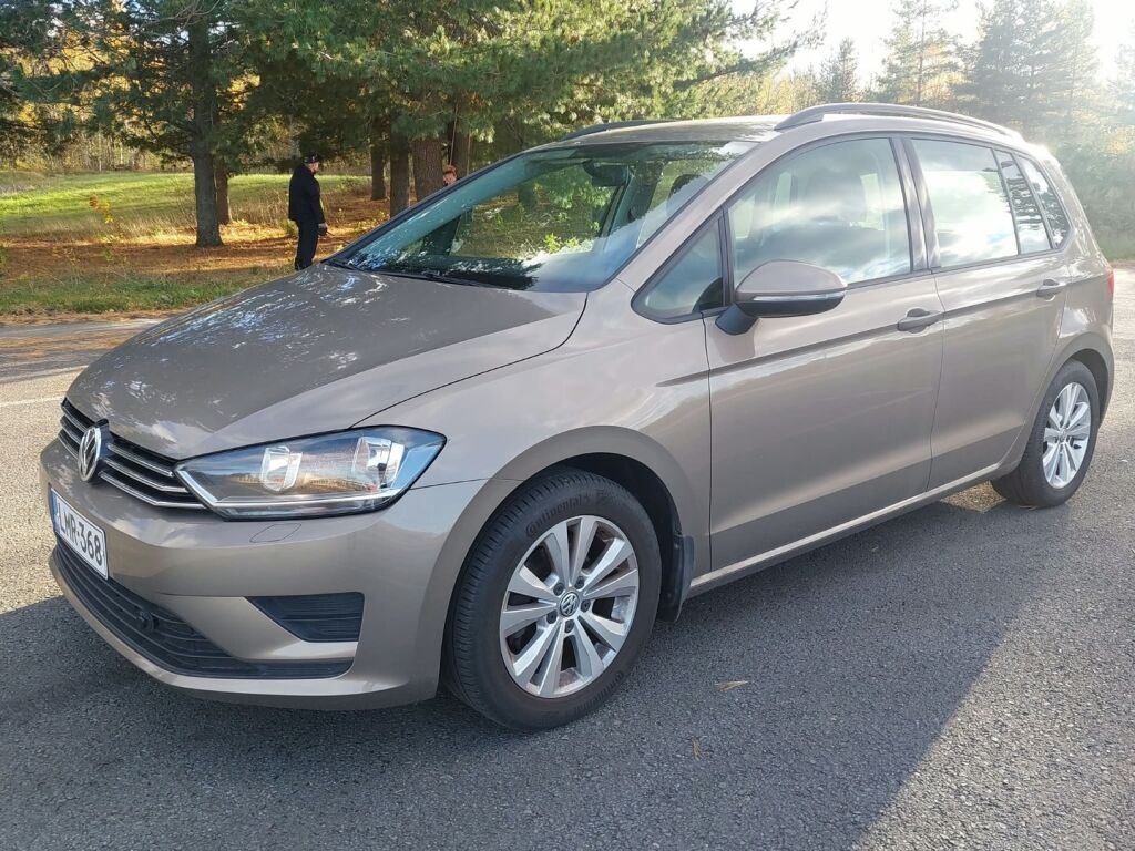 Volkswagen Golf Sportsvan 2015 Ruskea (beige)