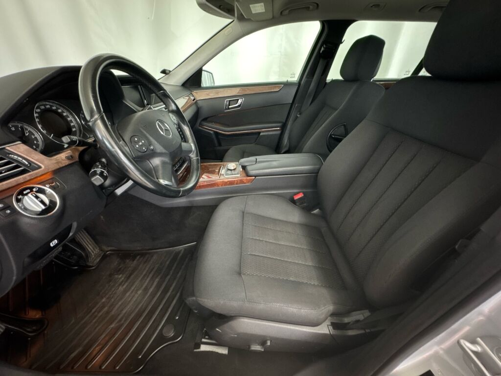 Mercedes-Benz E 2012 Hopea