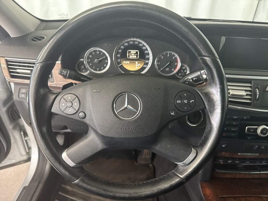 Mercedes-Benz E 2012 Hopea