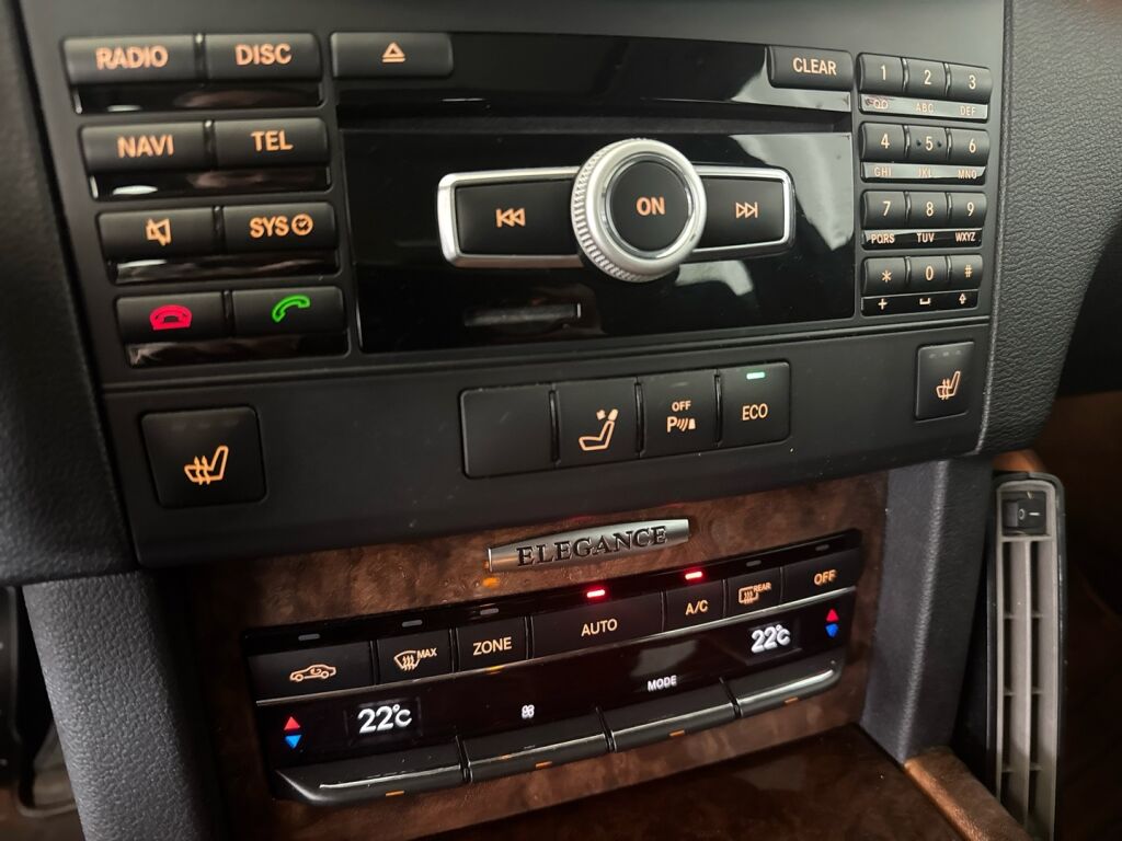 Mercedes-Benz E 2012 Hopea