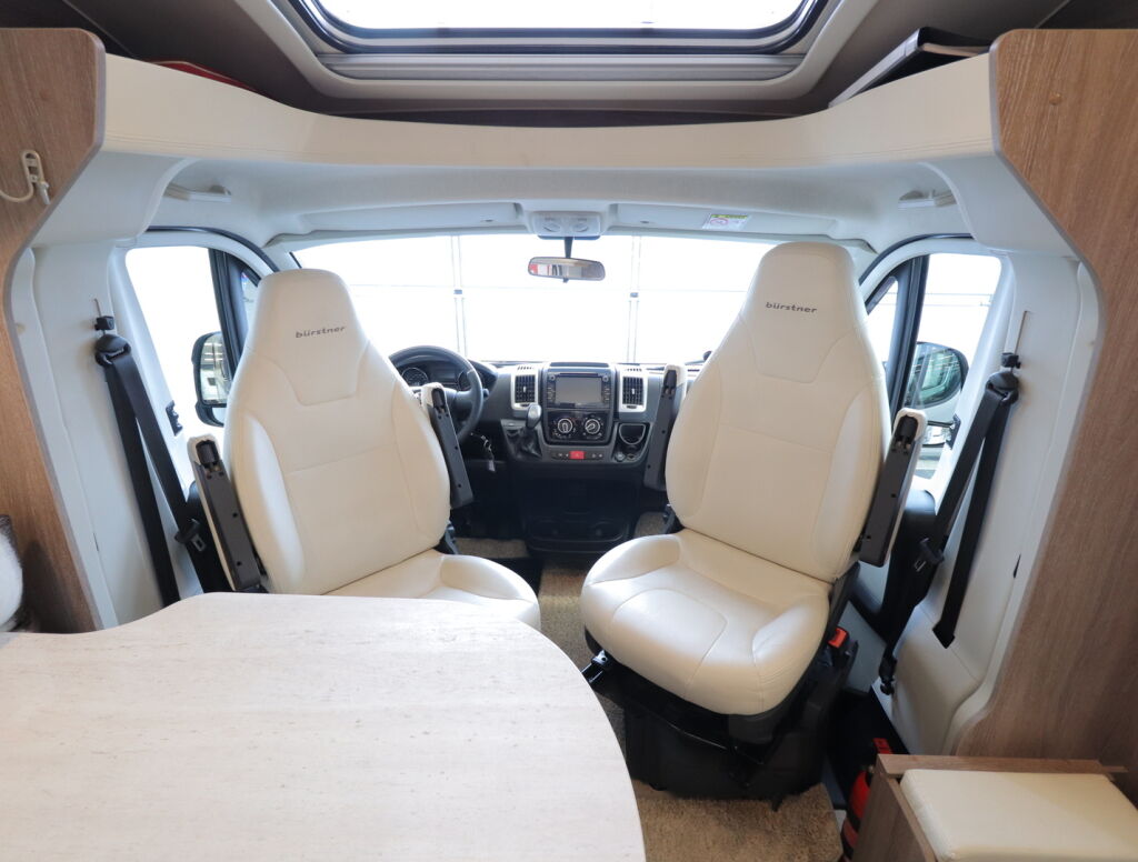 Bürstner NEXXO TIME T 690 2016 Valkoinen