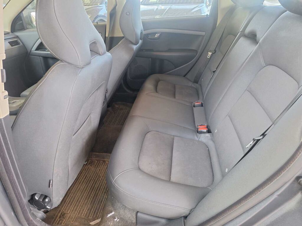 Volvo V70 2008 Harmaa