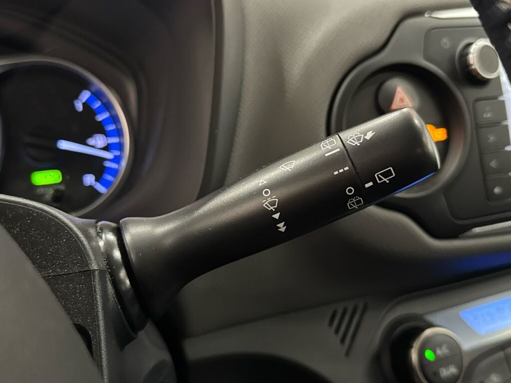 Toyota Yaris 2015 Valkoinen