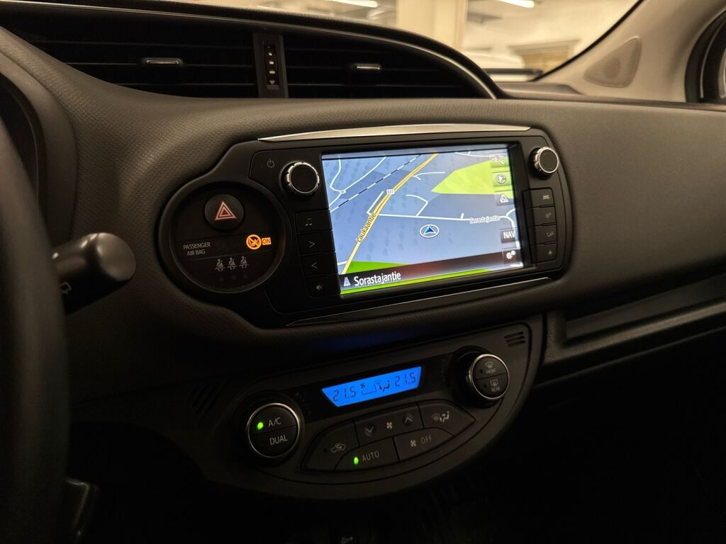 Toyota Yaris 2015 Valkoinen