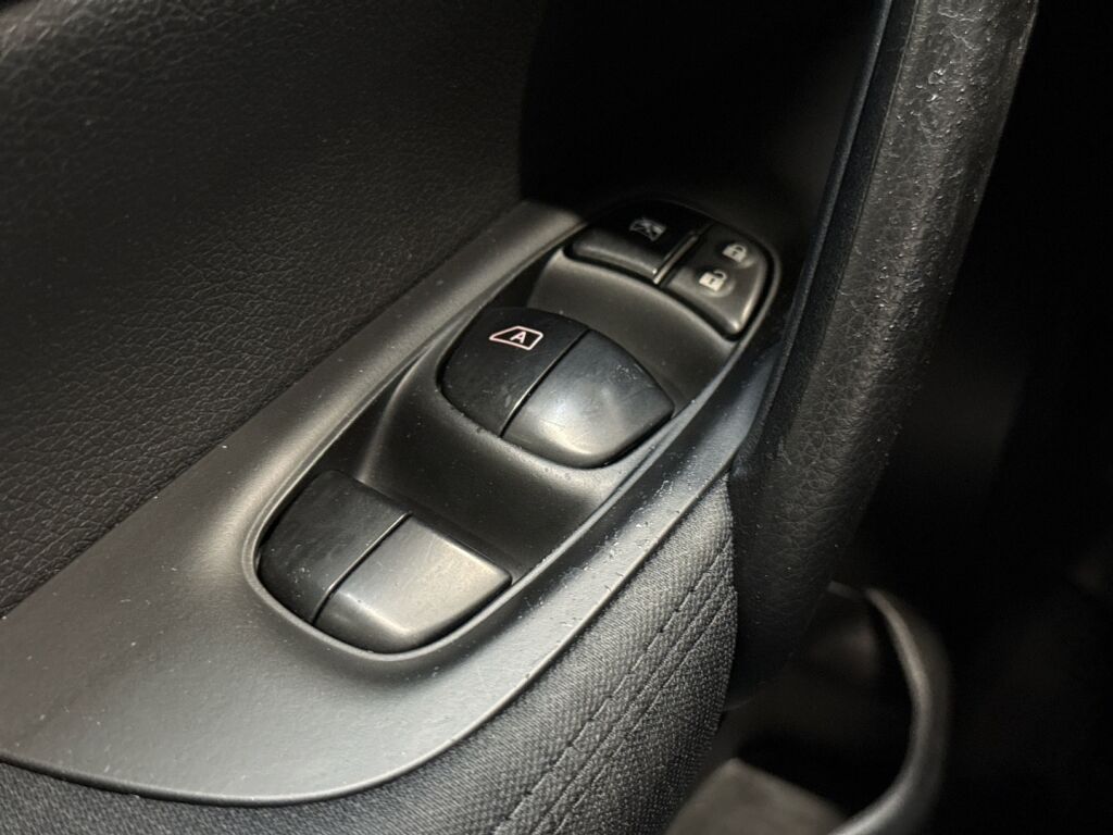 Nissan Qashqai 2016 Harmaa