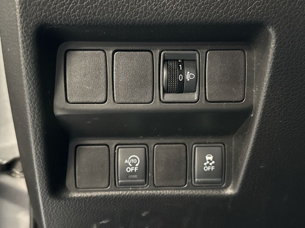 Nissan Qashqai 2016 Harmaa