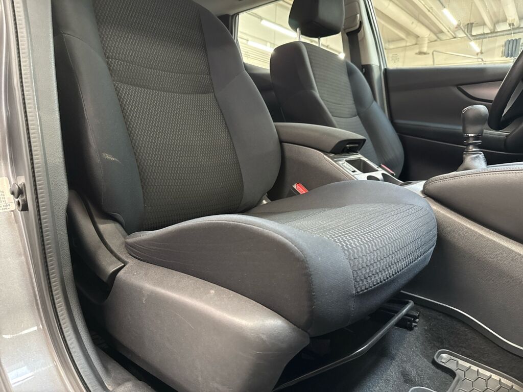 Nissan Qashqai 2016 Harmaa