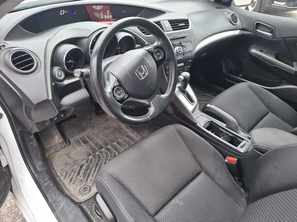 Honda Civic 2015 Valkoinen