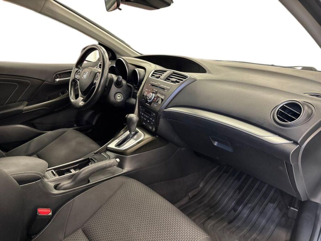 Honda Civic 2015 Valkoinen