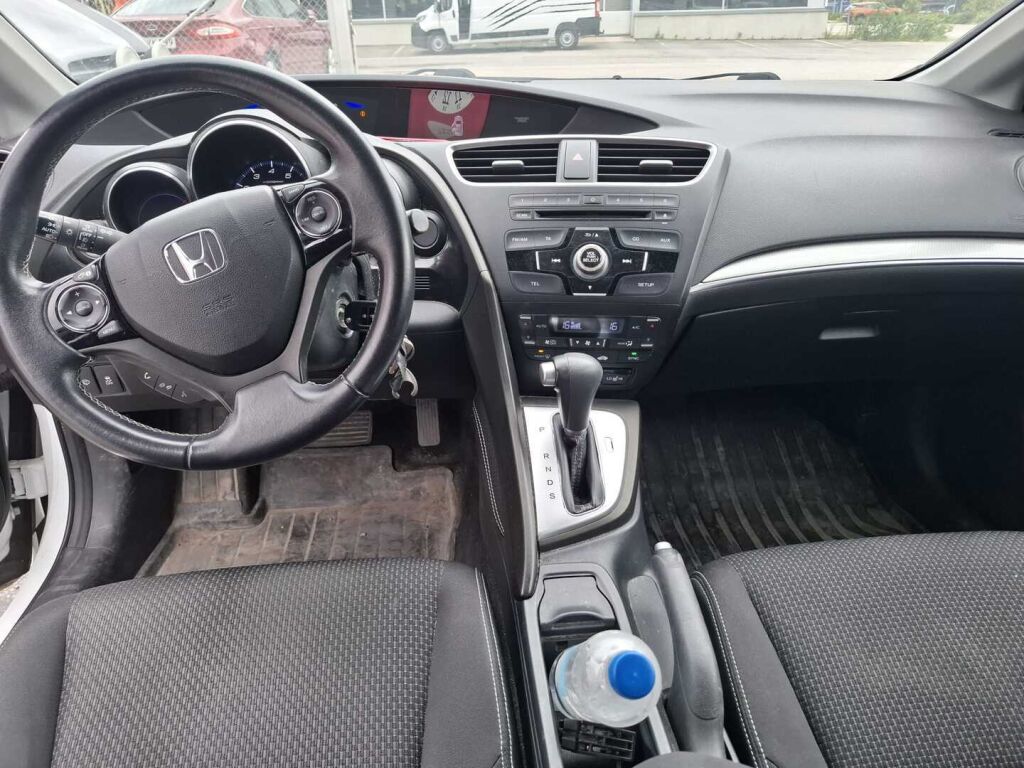 Honda Civic 2015 Valkoinen