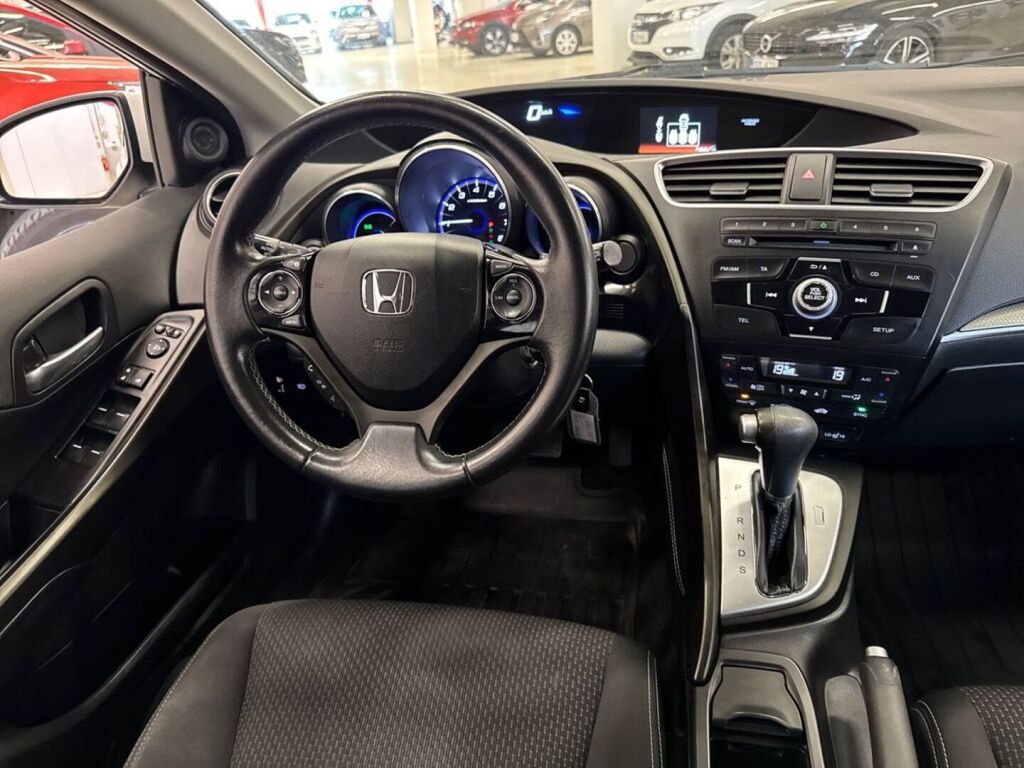 Honda Civic 2015 Valkoinen