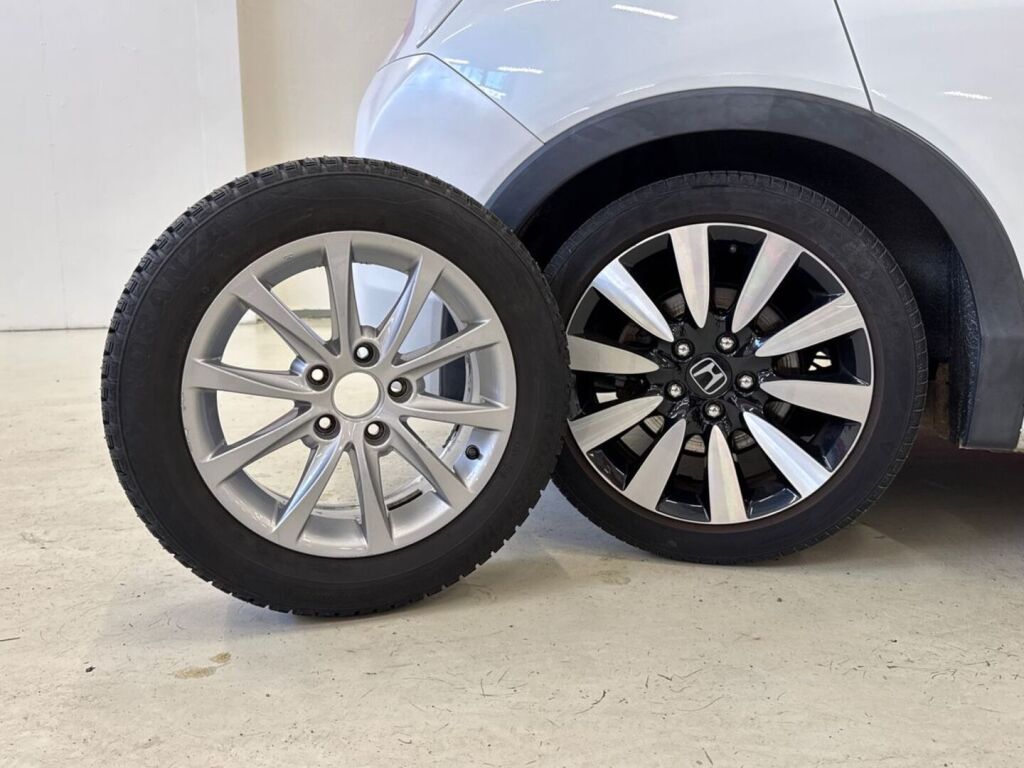 Honda Civic 2015 Valkoinen