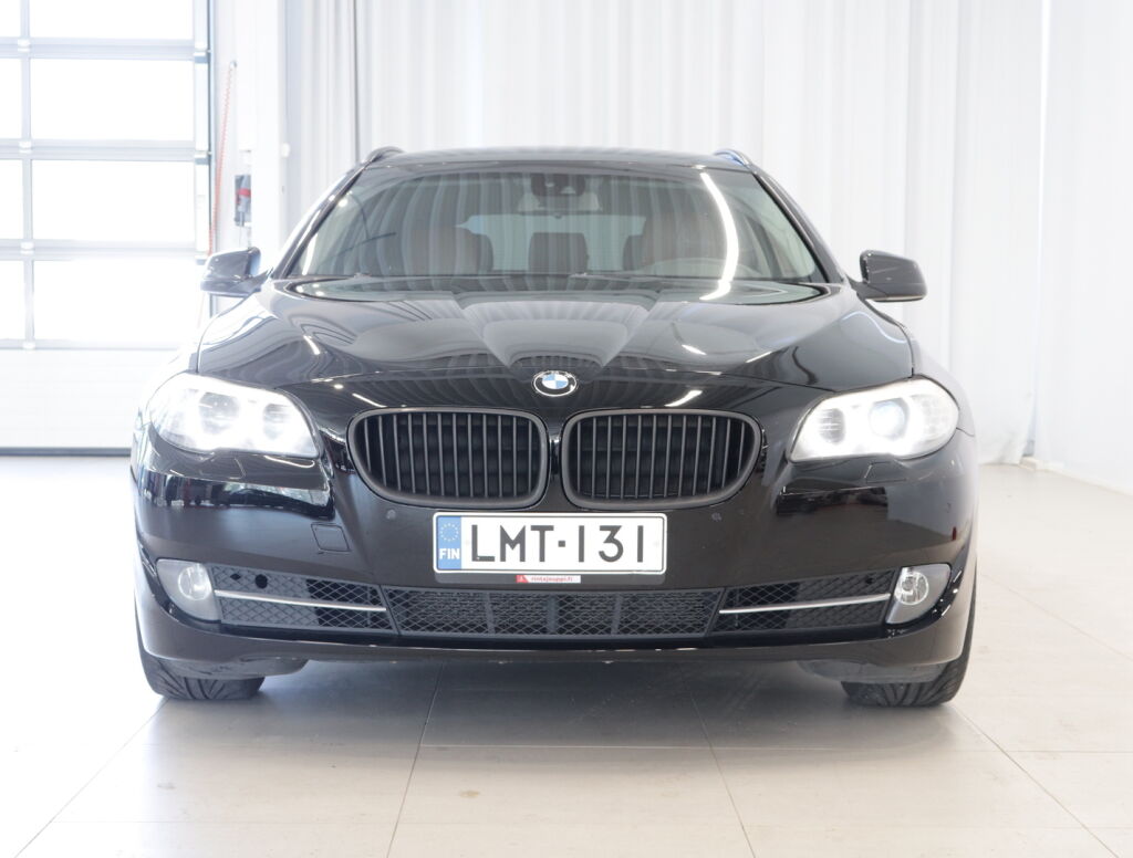 BMW 525 2012 Musta