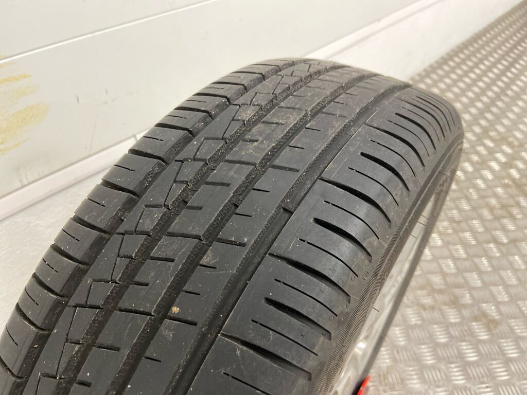 Kia Rio 2015 Punainen