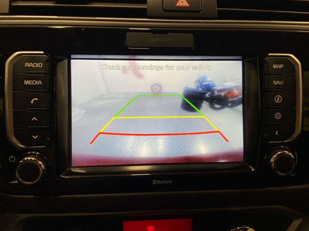 Kia Rio 2015 Punainen