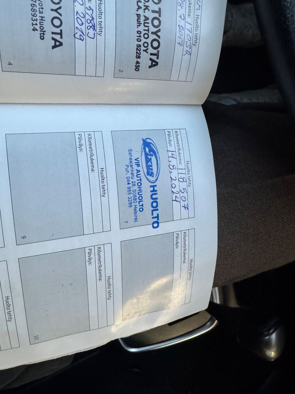 Toyota Yaris 2015 Ruskea (beige)